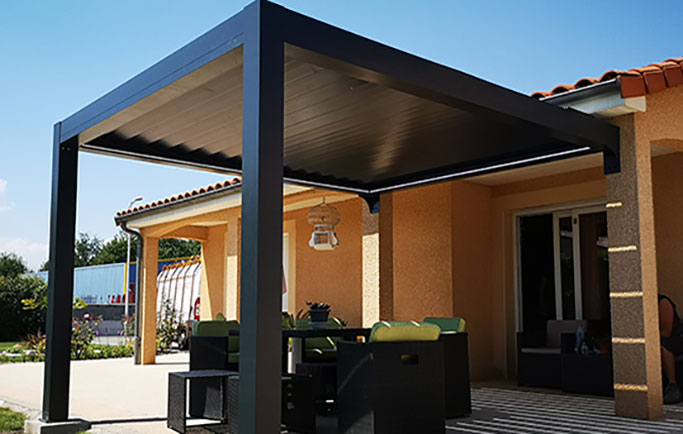 pergola sur salon de jardin